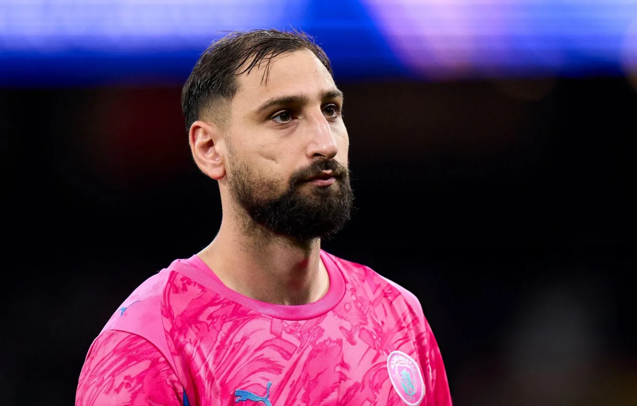 دوناروما يُتوّج كأفضل حارس مرمى في العالم