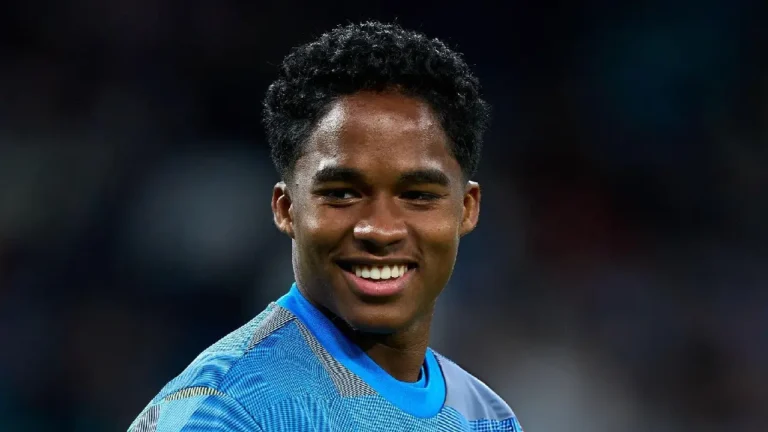 ألونسو يحسم موقفه من شائعات رحيل إندريك