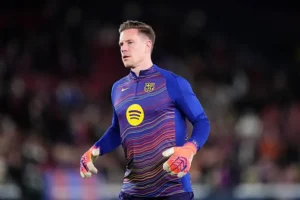 شتيغن يحسم موقفه من الرحيل عن برشلونة ويوجه رسالة واضحة للإدارة