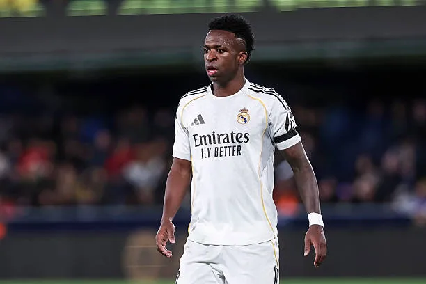 السجل التاريخي لمباراة ريال مدريد ضد بنفيكا: من نهائي 1962 إلى مواجهة 2026